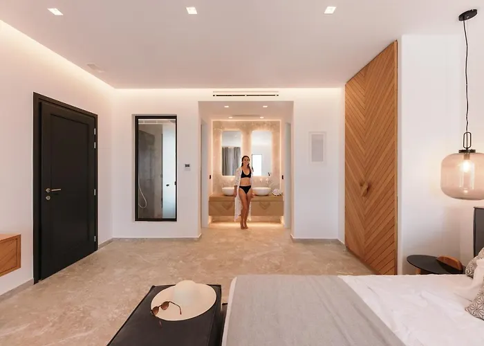 Milestones Naxos